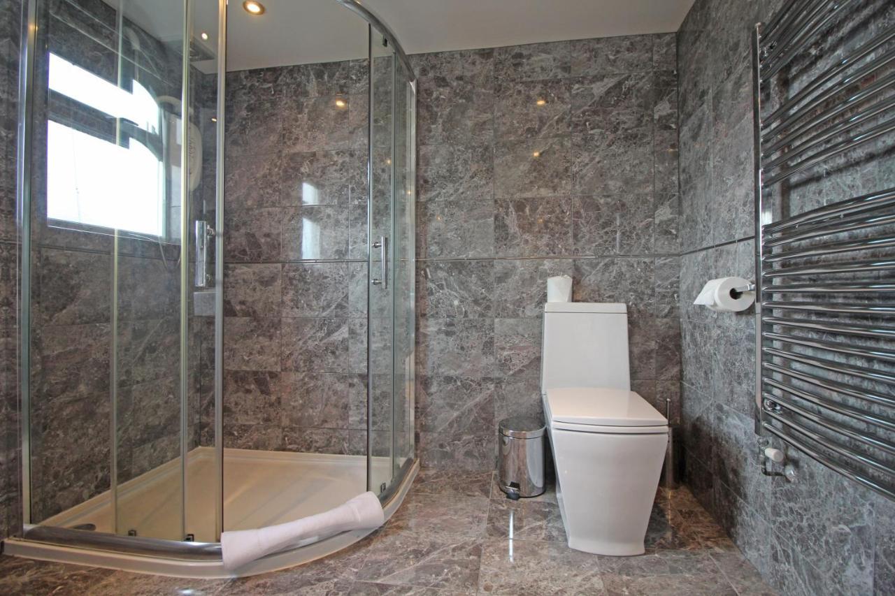 Queens Road - Luxury Spacious Home In Chester Christleton Εξωτερικό φωτογραφία