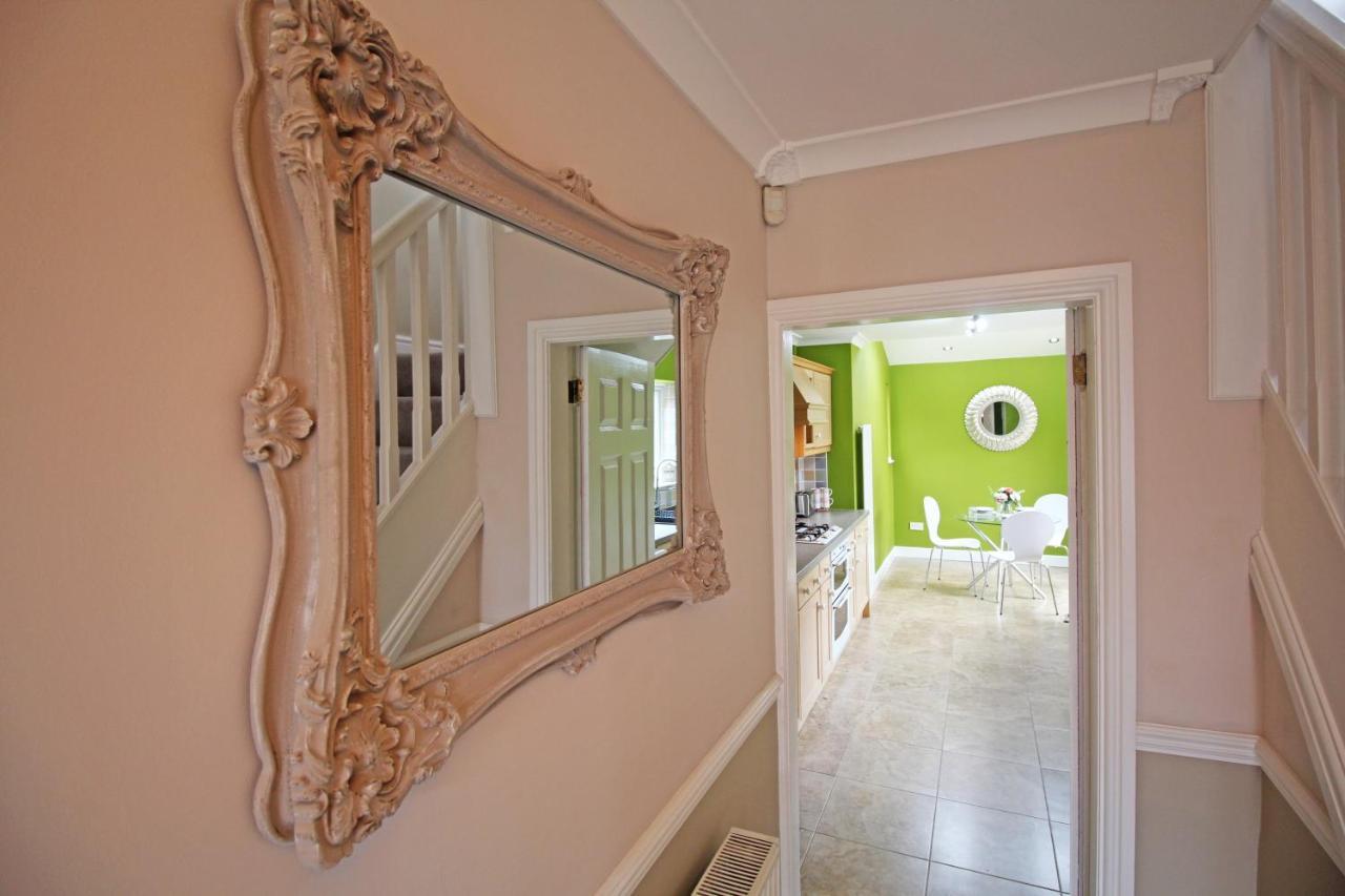 Queens Road - Luxury Spacious Home In Chester Christleton Εξωτερικό φωτογραφία