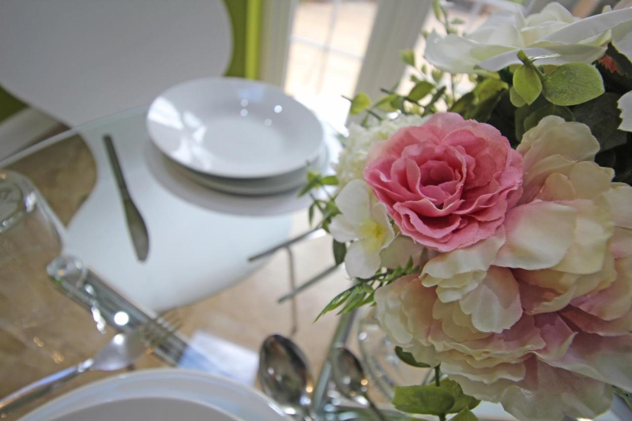 Queens Road - Luxury Spacious Home In Chester Christleton Εξωτερικό φωτογραφία