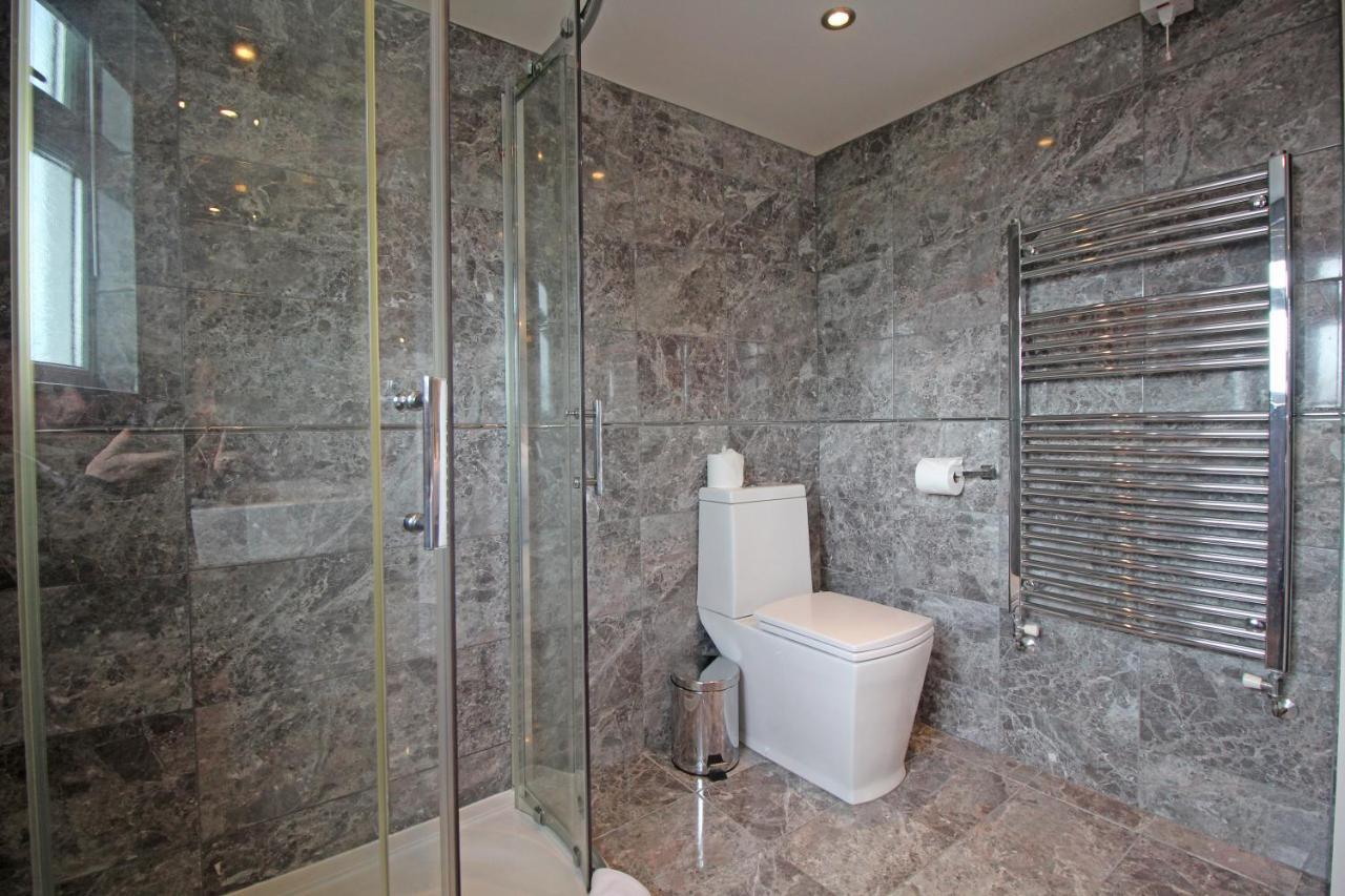 Queens Road - Luxury Spacious Home In Chester Christleton Εξωτερικό φωτογραφία